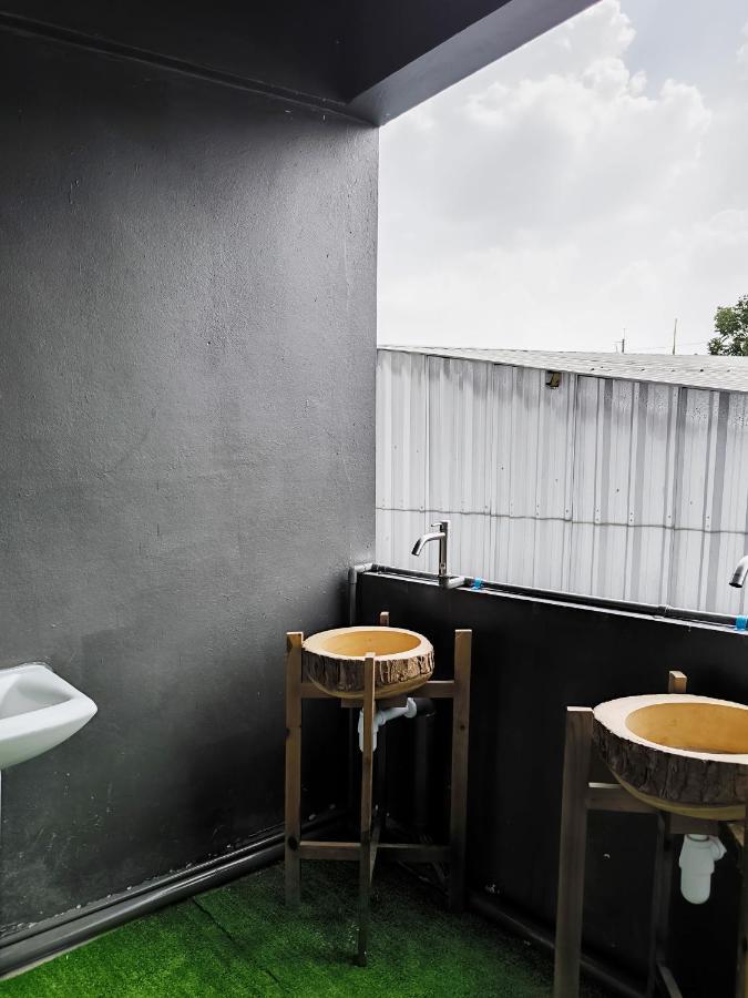 Youyen Hostel Bangkok Exterior foto