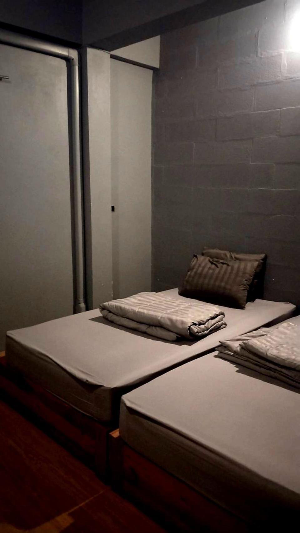 Youyen Hostel Bangkok Exterior foto